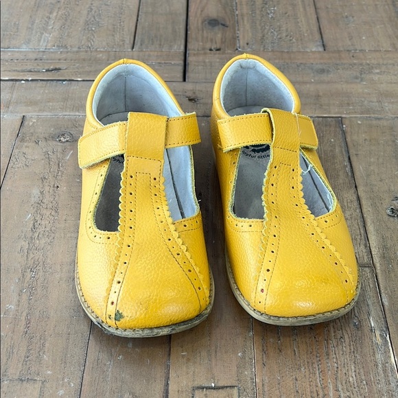 Livie & Luca Other - Livie & Luca Opry butterscotch pebbles leather scalloped T-bar Mary Jane shoes